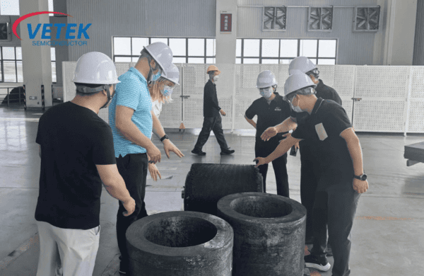 Welcome Customers to Visit Veteksemicon's Carbon Fiber Products Factory